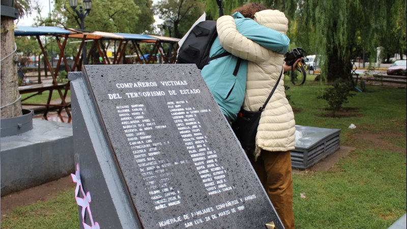 Monumento en la Plaza Pringles